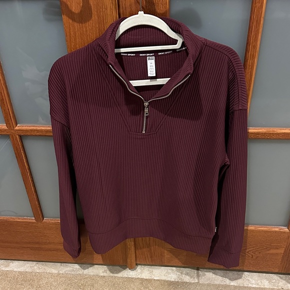 Dkny Tops - NWOT DKNY Maroon Ribbed Turtleneck Top